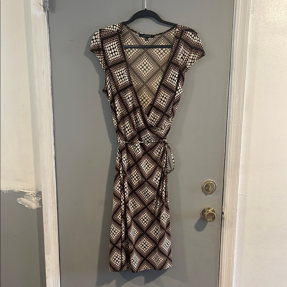 LAUNDRY by Shelli Segal‎ Elegant Brown Geometric Wrap Dress Size 8